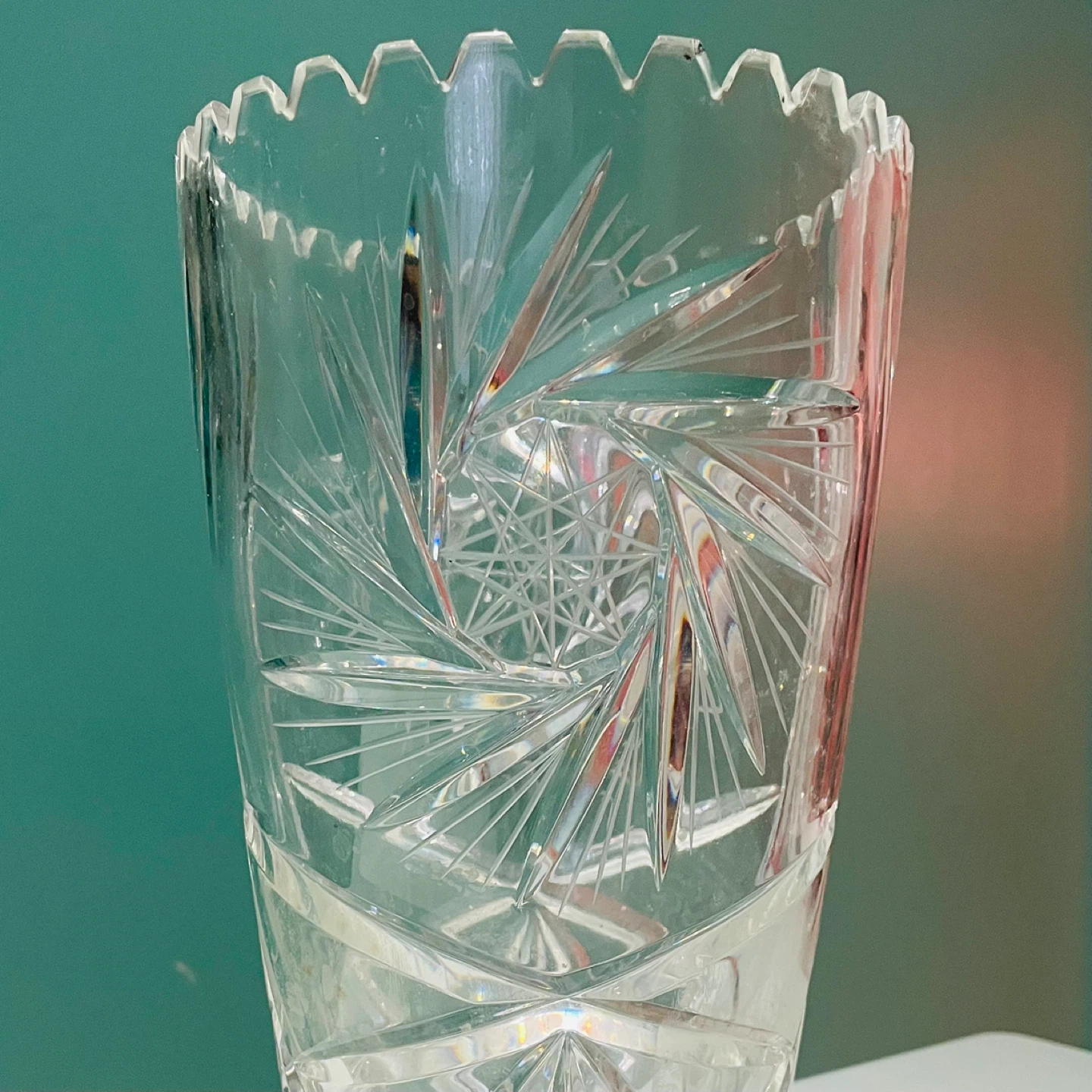 Vintage Hand-Cut Lead Crystal Vase - photo 4