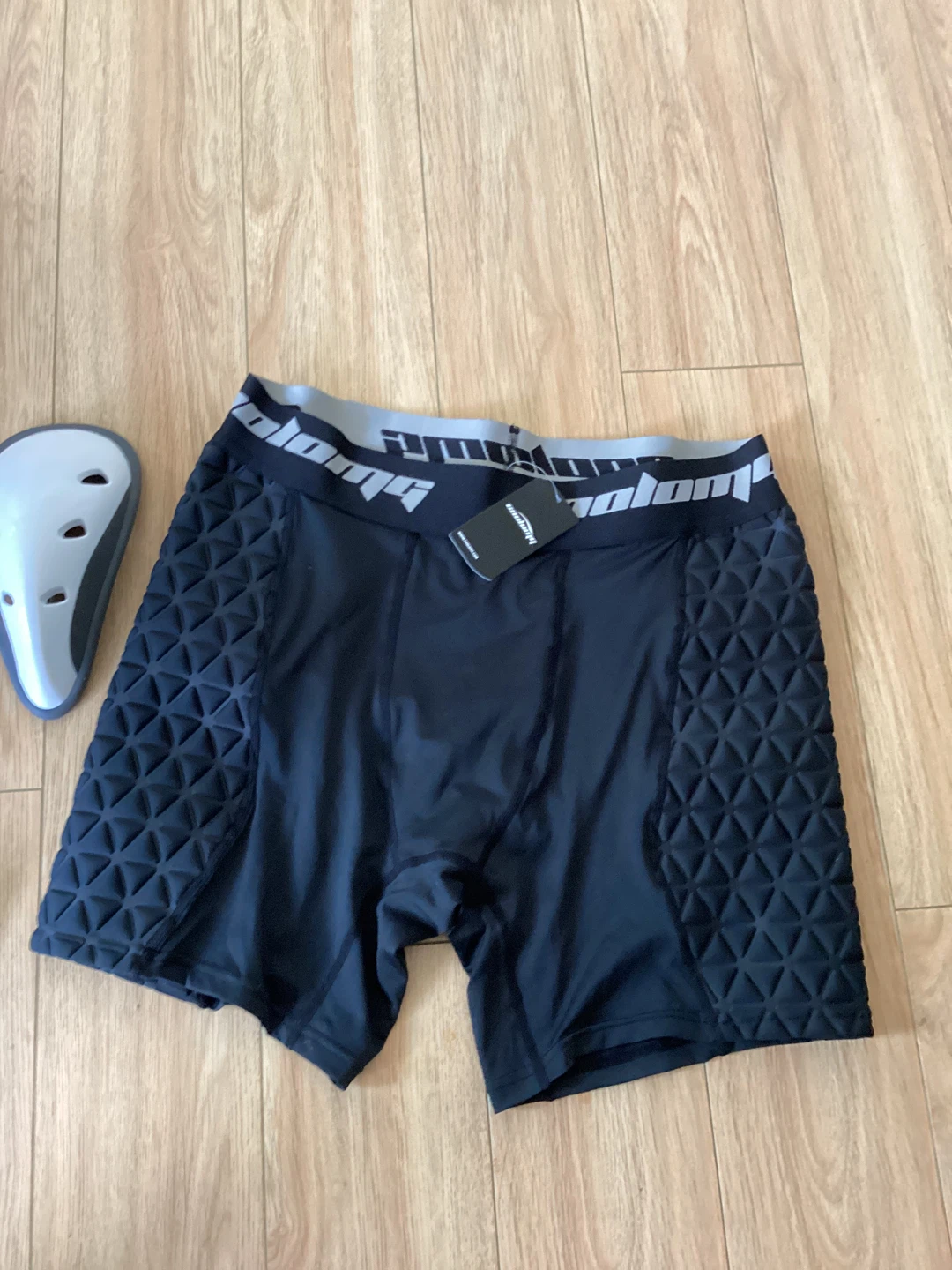 New Men's Padded sports Sliding Shorts size L - photo 2