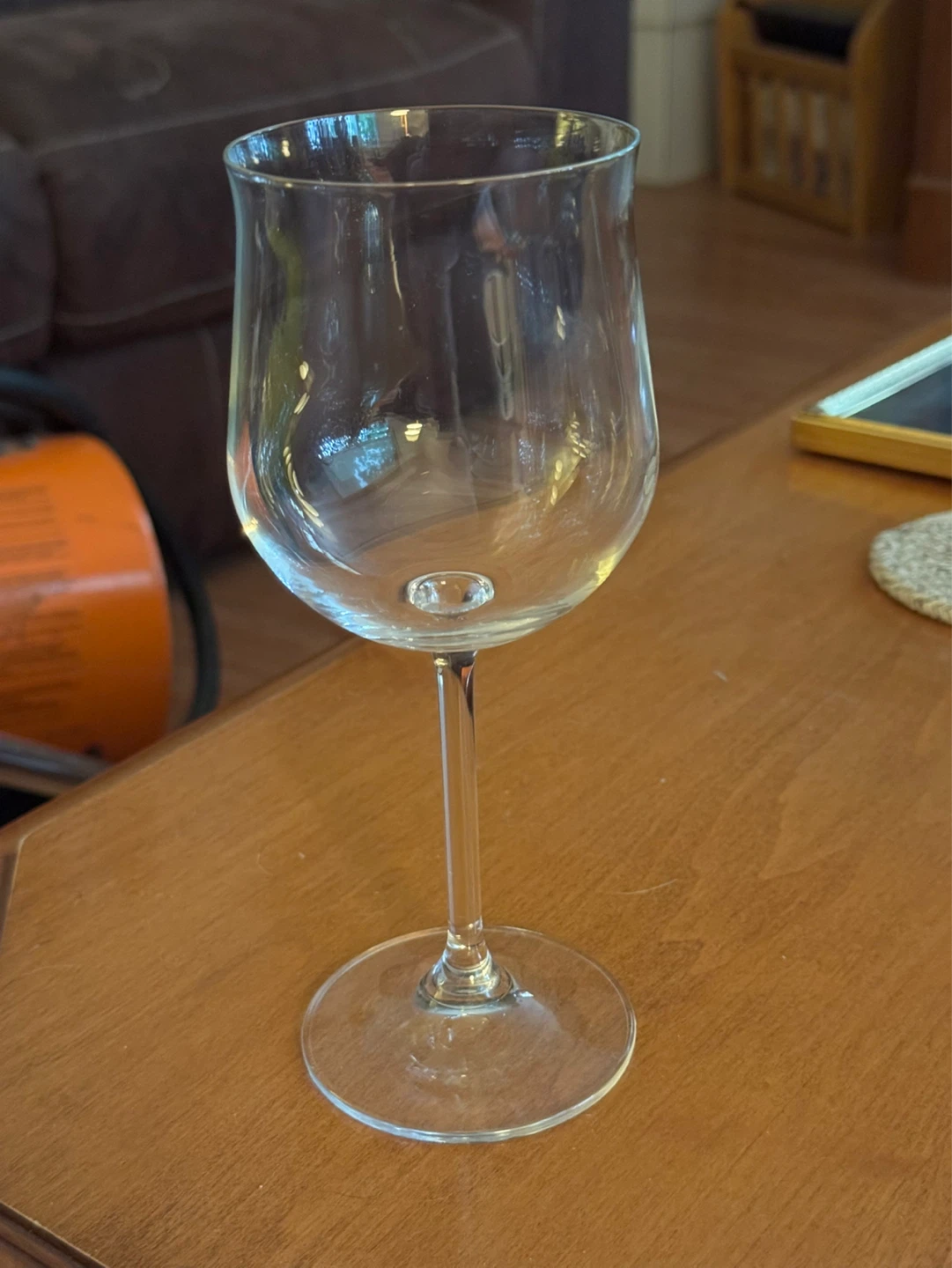 Set of 4 Clear Wine Glasses - photo 2