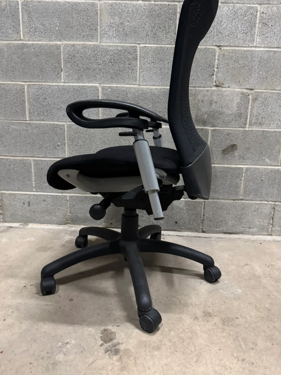 Office chair 20$cash - photo 5
