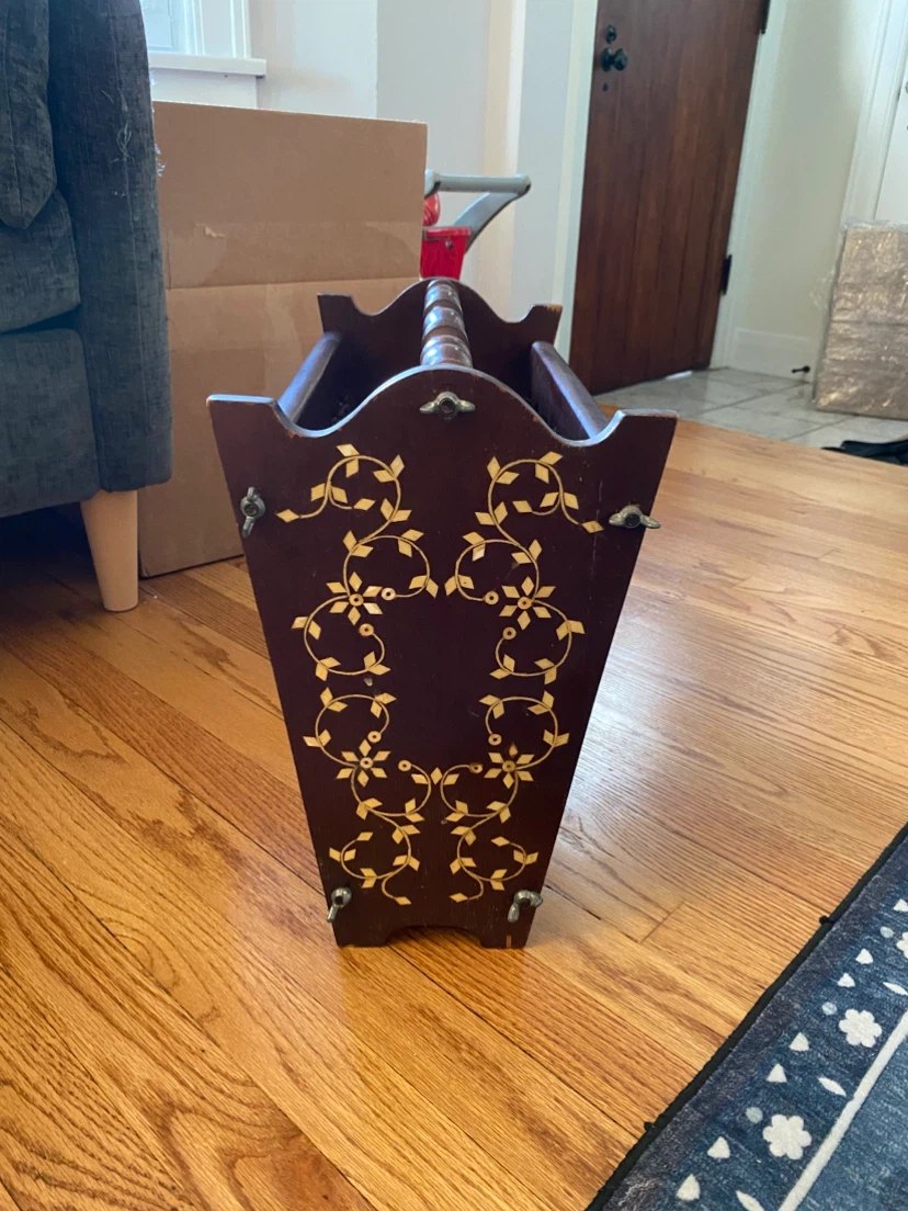 Vintage Wooden Magazine Rack - photo 4