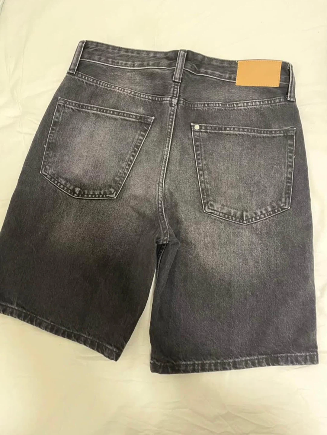 H&M Relaxed Fit Denim Shorts - photo 2