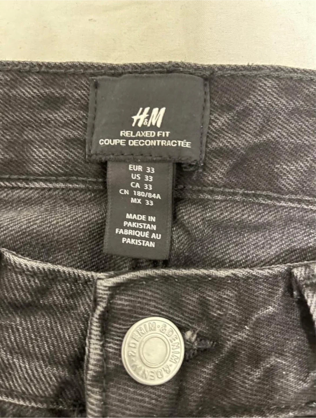 H&M Relaxed Fit Denim Shorts - photo 3