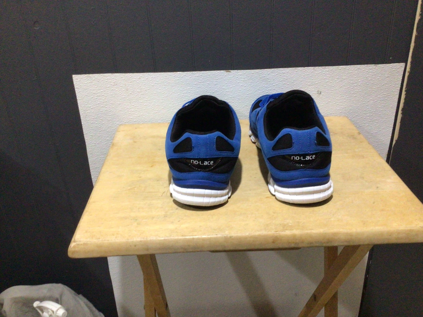Gym shoes - photo 4