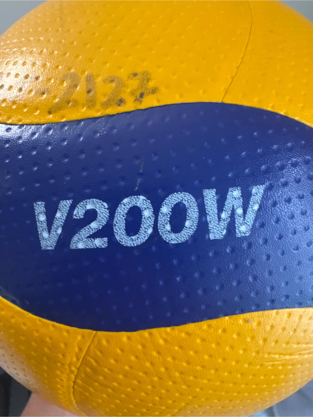 Mikasa V200W Volleyball - photo 2