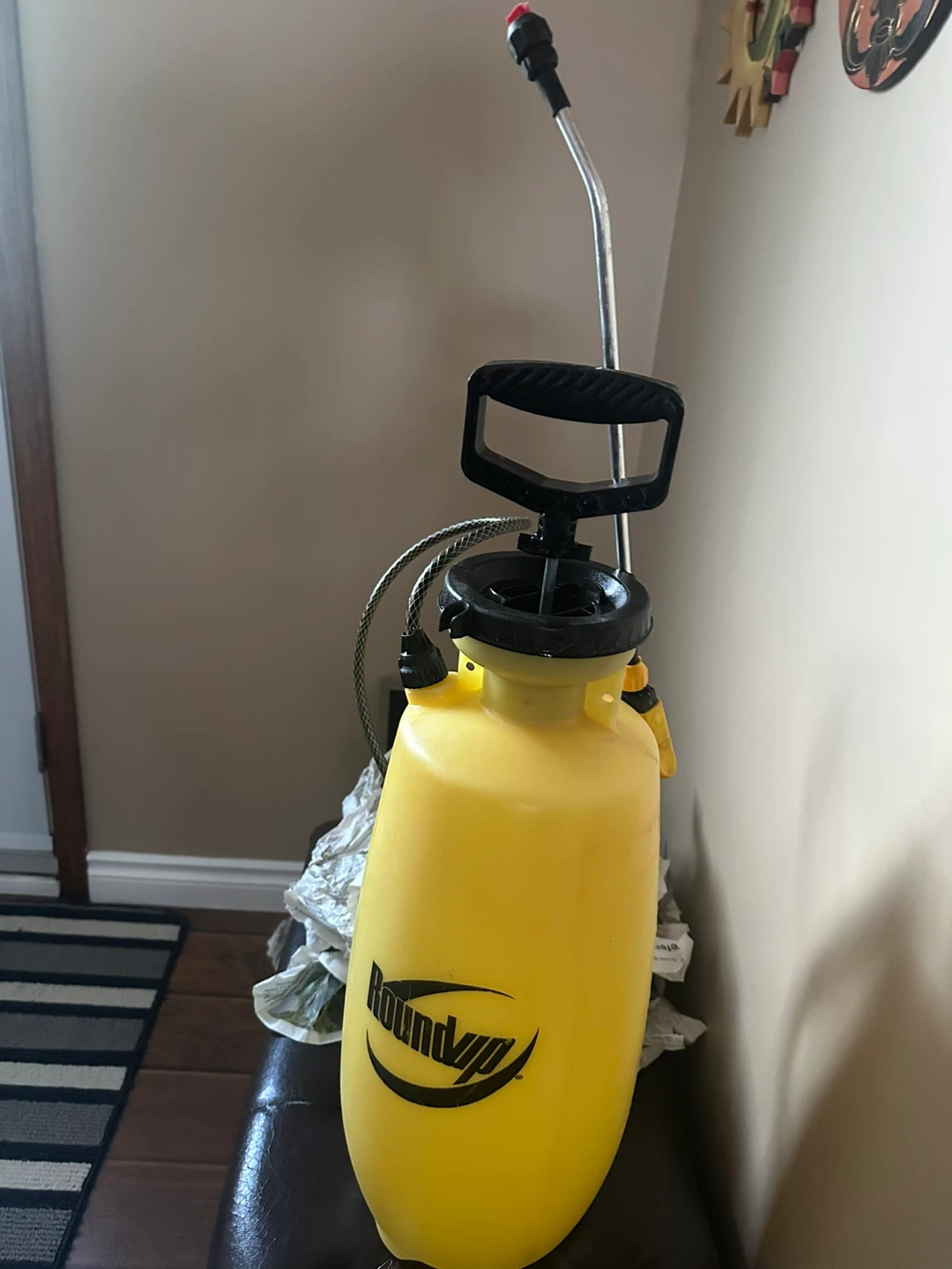 Roundup pump sprayer
