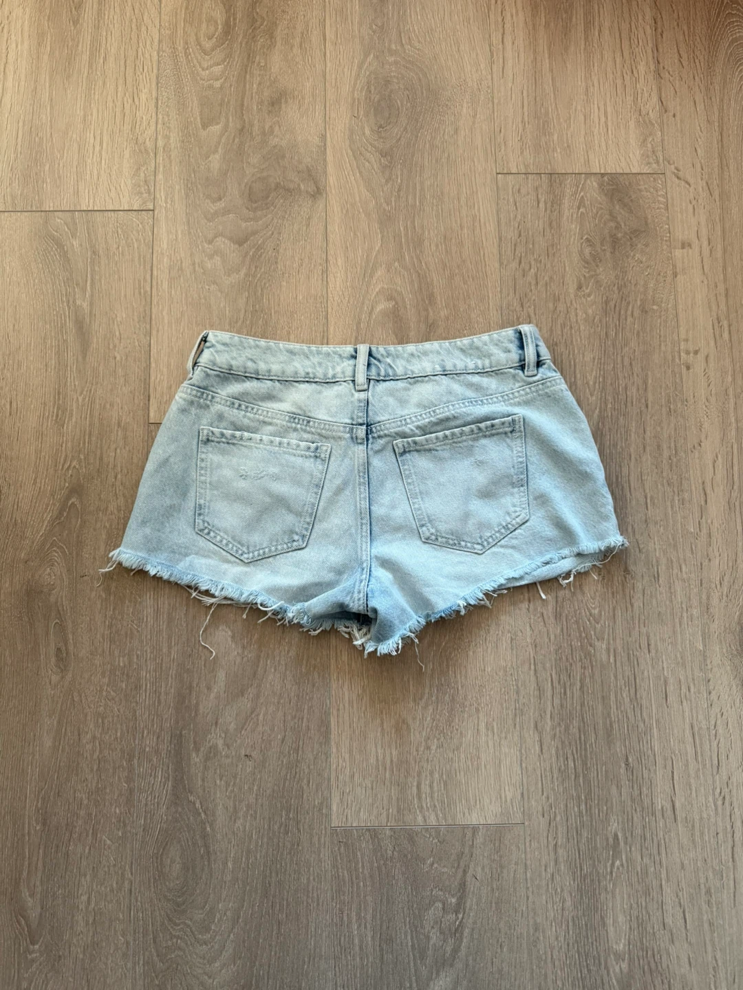 GARAGE DENIM Women's Light Wash Distressed Denim Shorts - photo 3