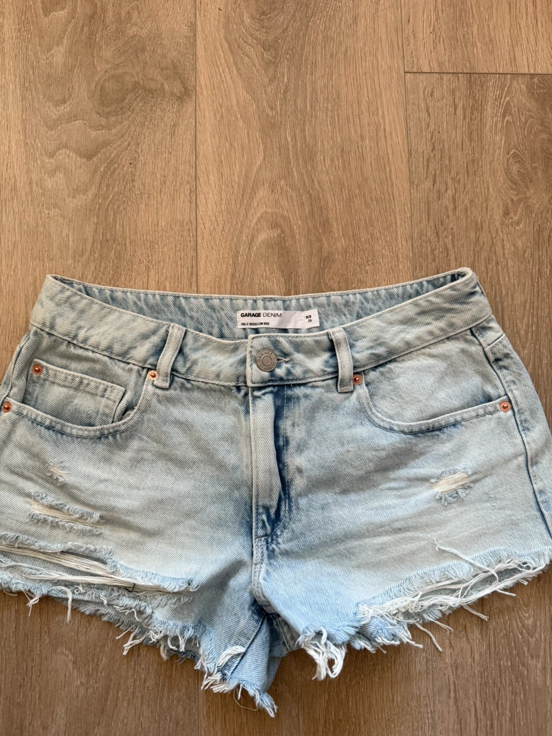 GARAGE DENIM Women's Light Wash Distressed Denim Shorts - photo 2