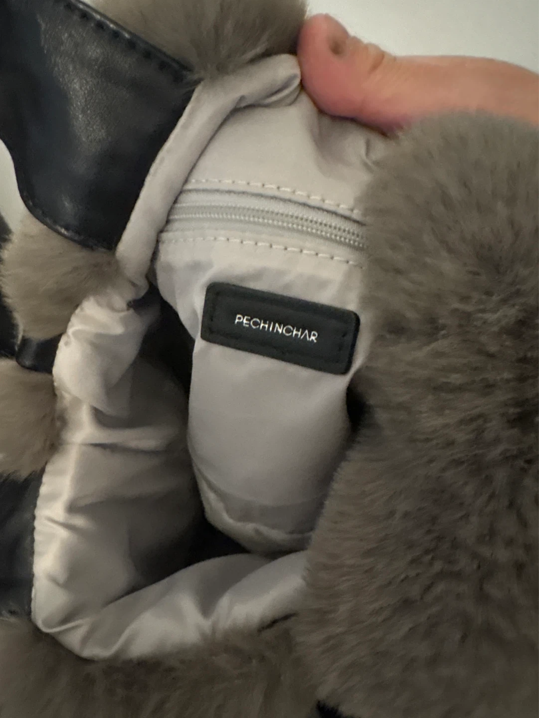 Pechinchar Faux Fur hand bag - photo 3