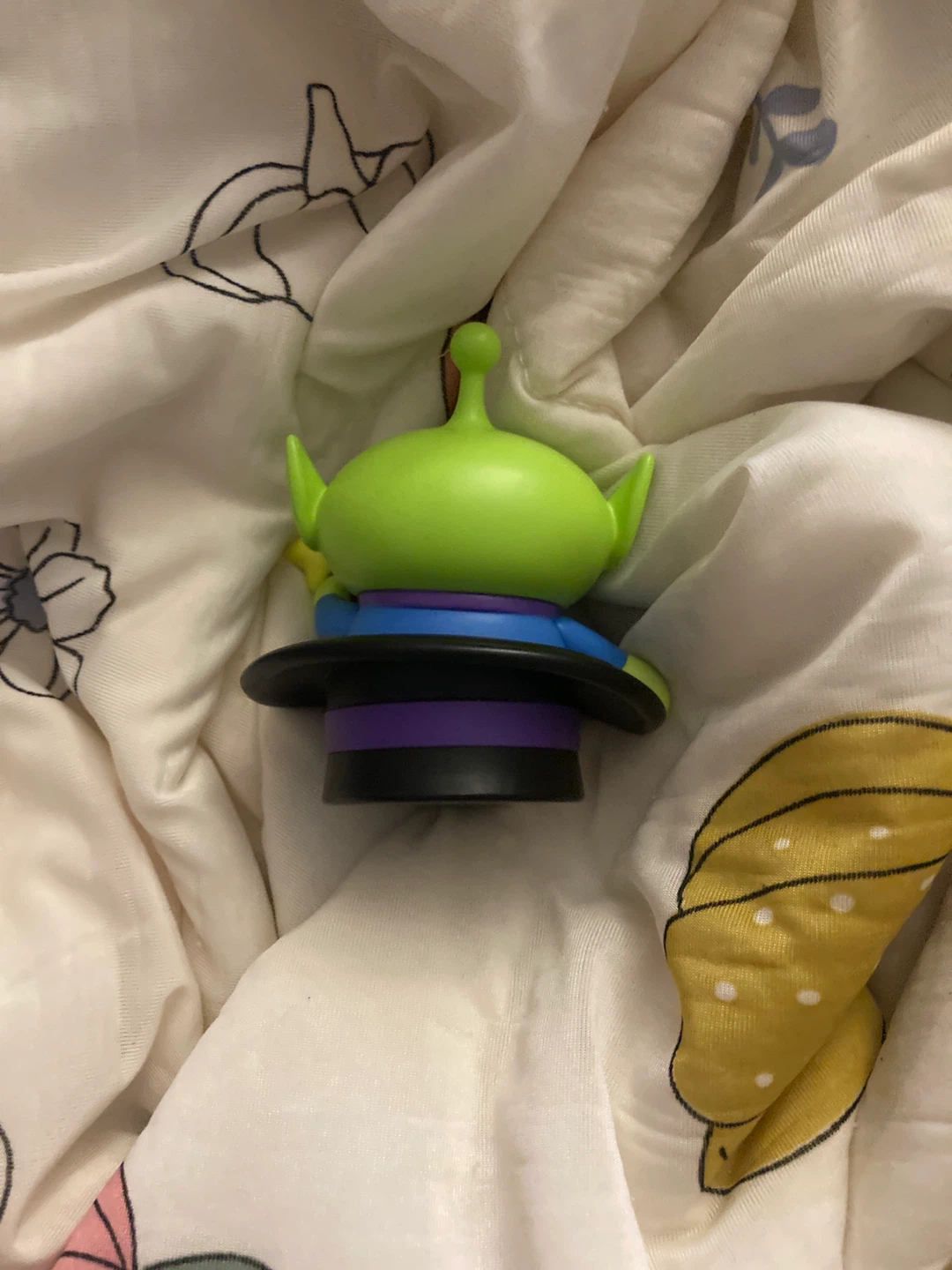 popmart disney/pixar alien immersive experience series: magician - photo 2