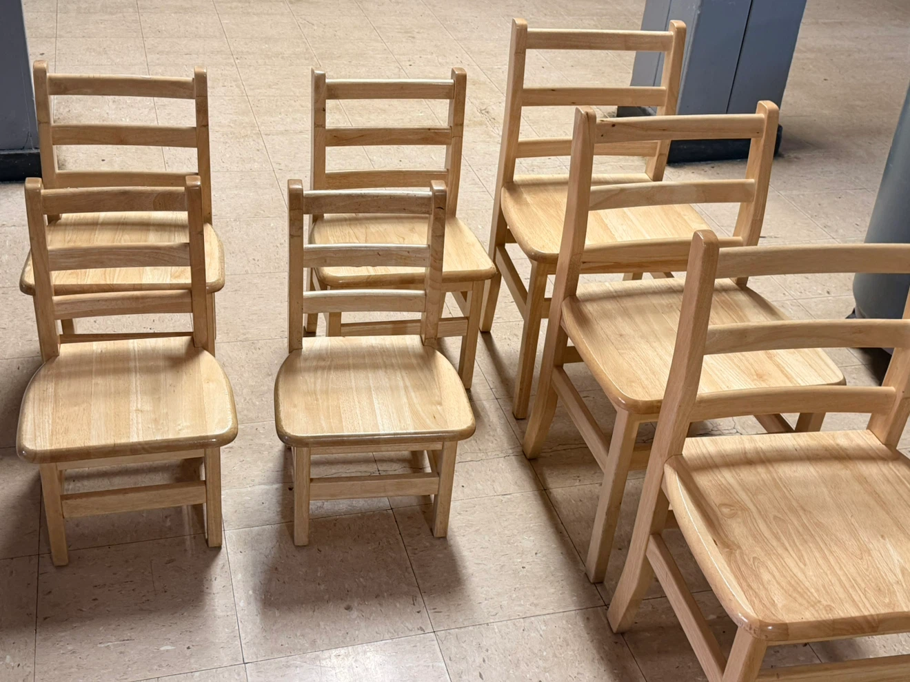Lakeshore school furniture - photo 2