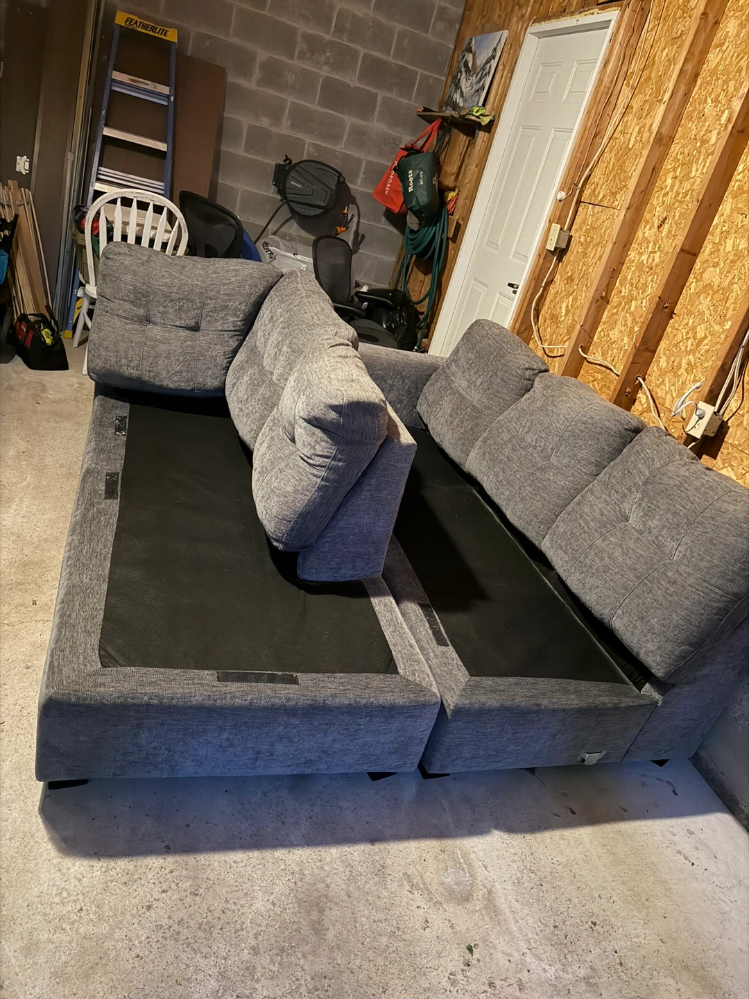 Grey Sectional Sofa. - photo 2