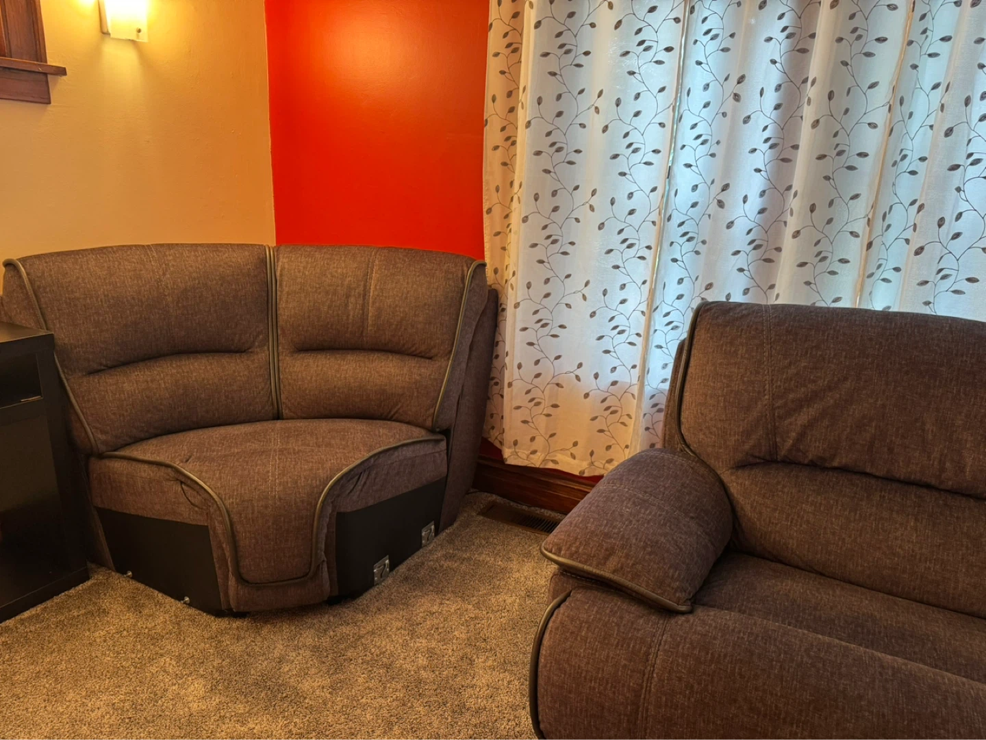 Gray Sectional Reclining Set with USB Ports - photo 3