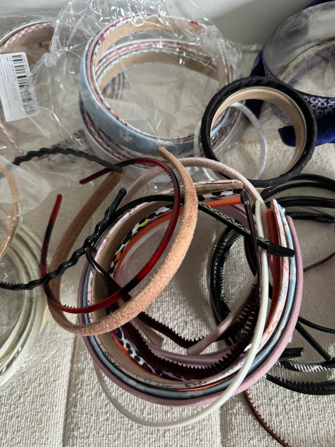 86 Headbands + 4 Bracelets | Perfect for Resellers & Crafters - photo 3