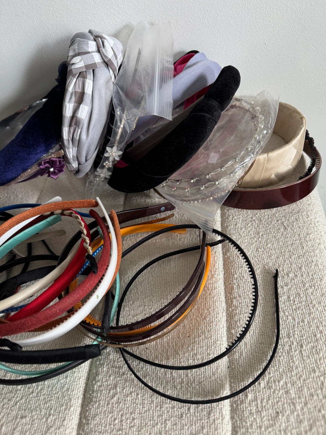 86 Headbands + 4 Bracelets | Perfect for Resellers & Crafters - photo 5