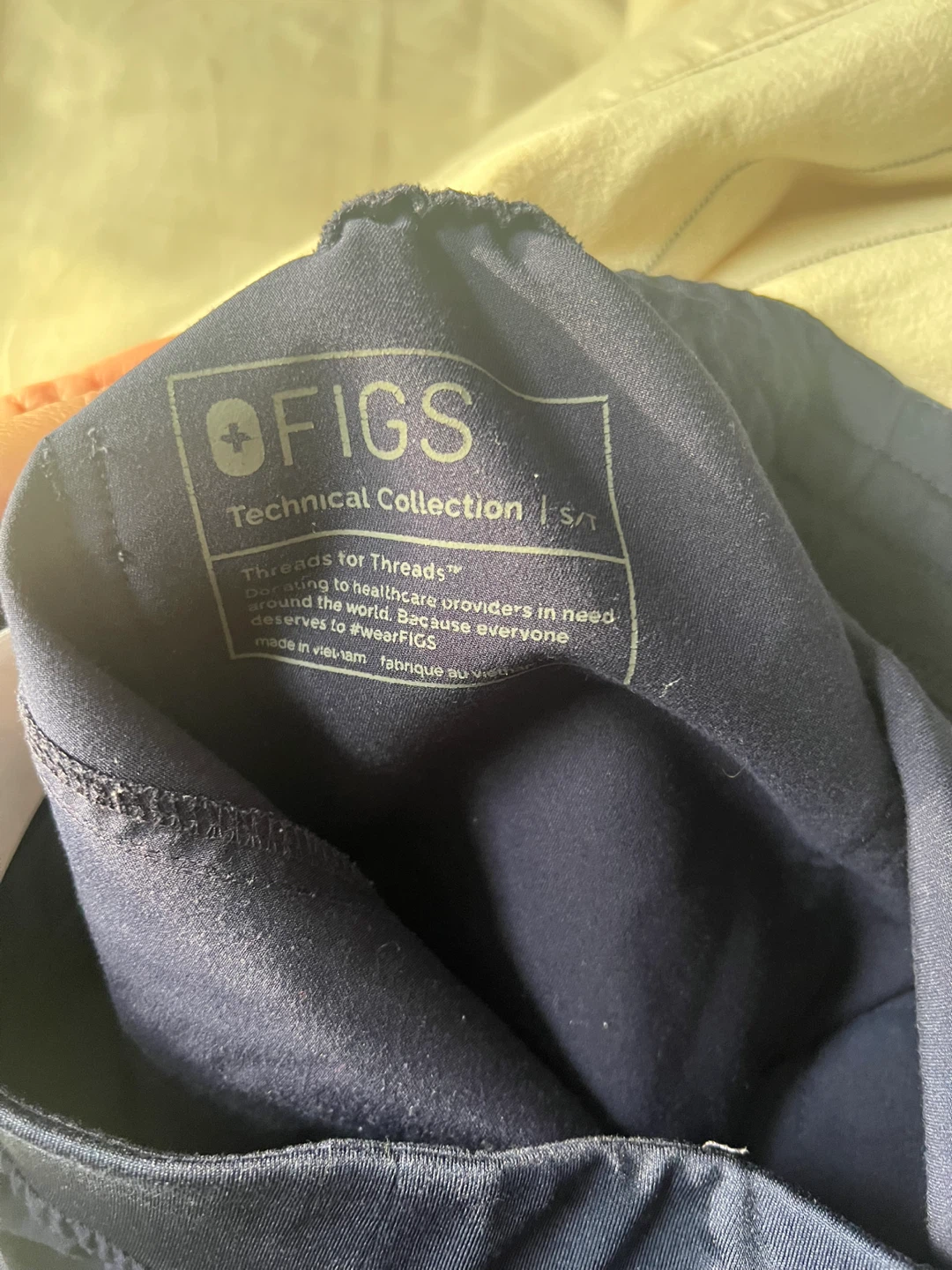 FIGS Technical Collection Scrub Pants size small - photo 3