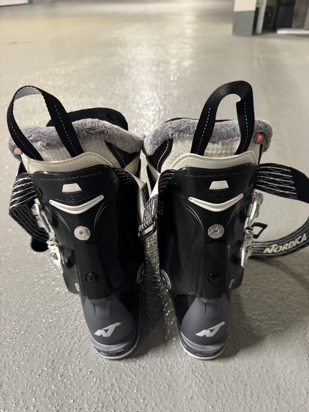 Nordica Ski Boots - photo 2