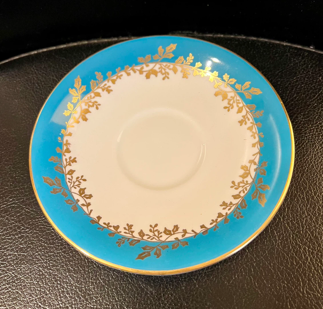 Vintage Aynsley Bone China Teacup and Saucer Set - photo 4