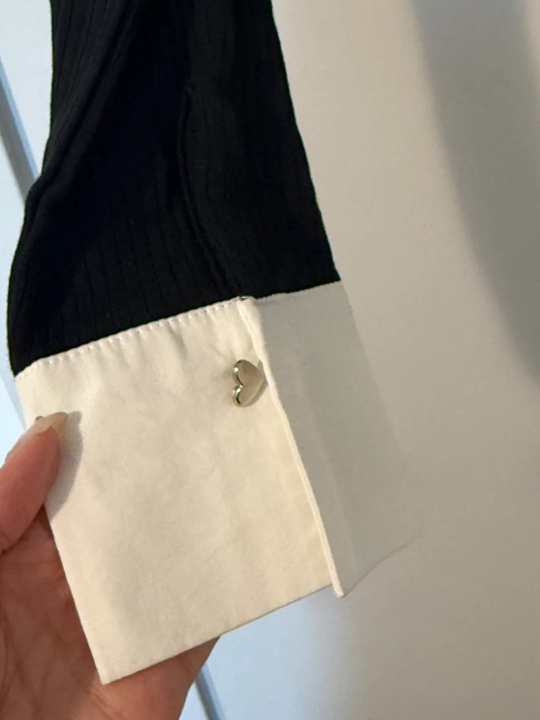 Black and white collared long sleeve shirt - photo 2