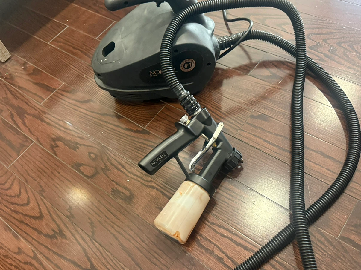 Norvell M-1000 Professional Spray Tan Machine