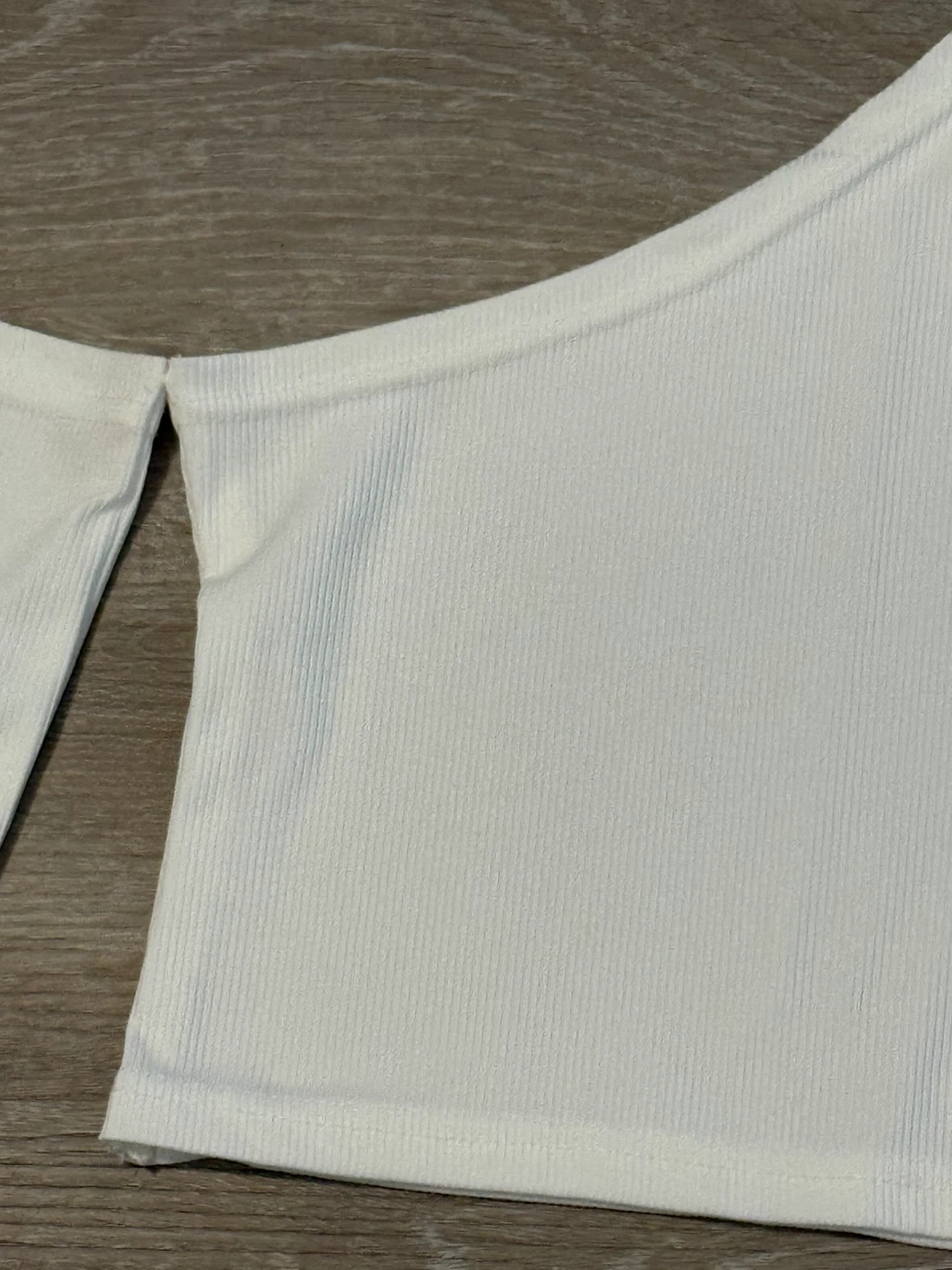 White One-Shoulder Cropped Top - photo 2