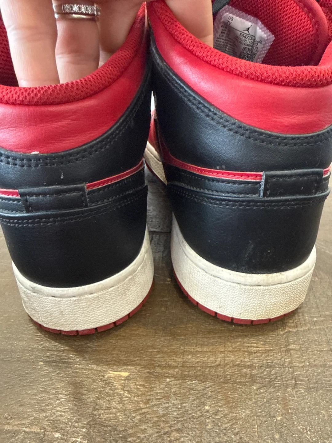 Air Jordan 1 Mid SE (GS) 'Siren Red' - photo 3