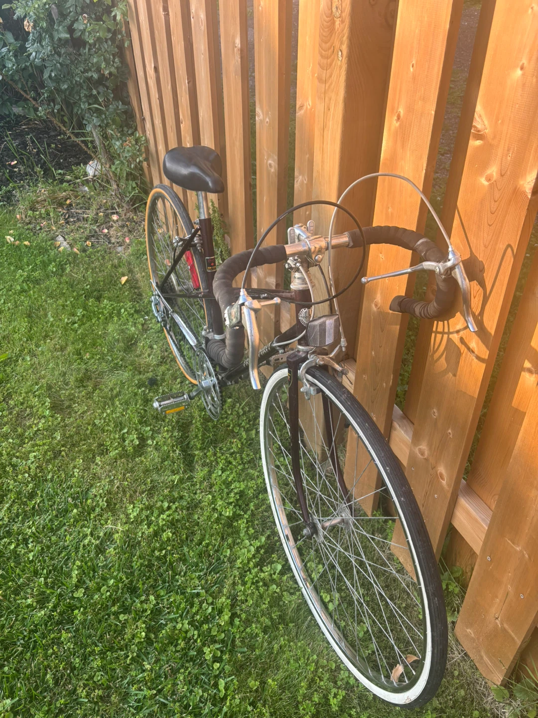 (Womans) FREE SPIRIT Red Road Bike 27” - Ready To Ride - photo 2