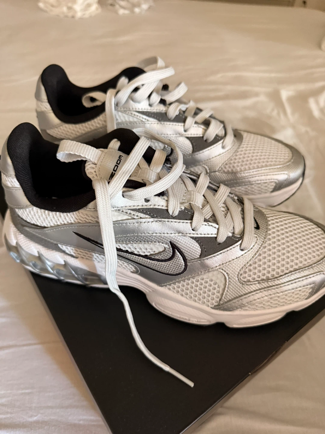 Nike Zoom Air Fire Women's Shoes size 9.5