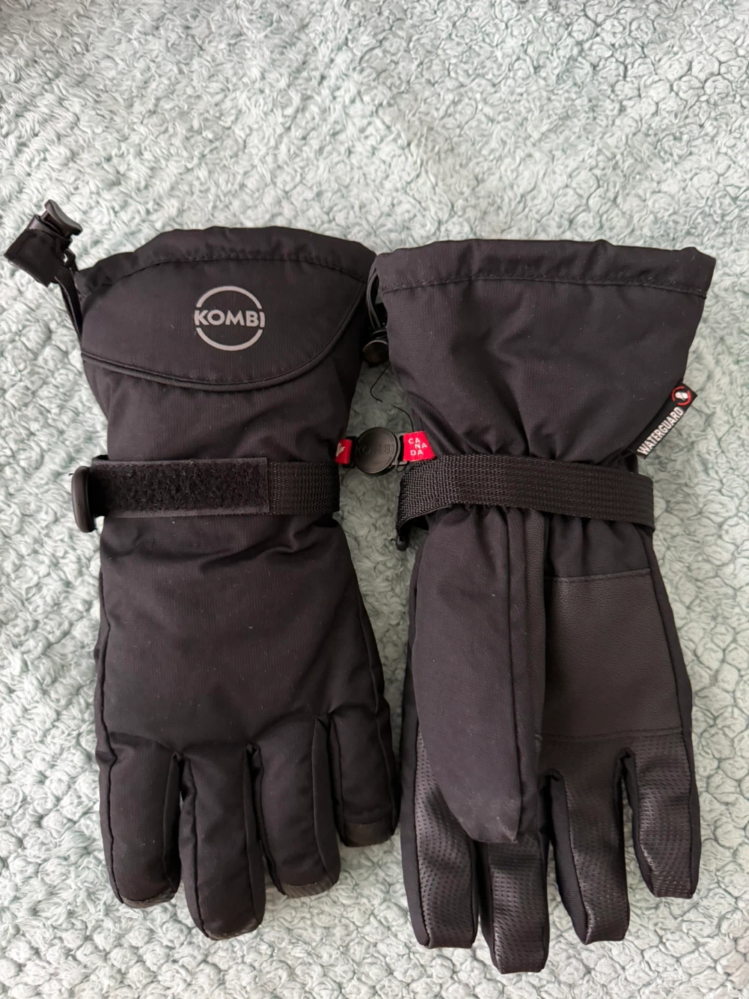 Kombi Black skiing Gloves - Women's S/P