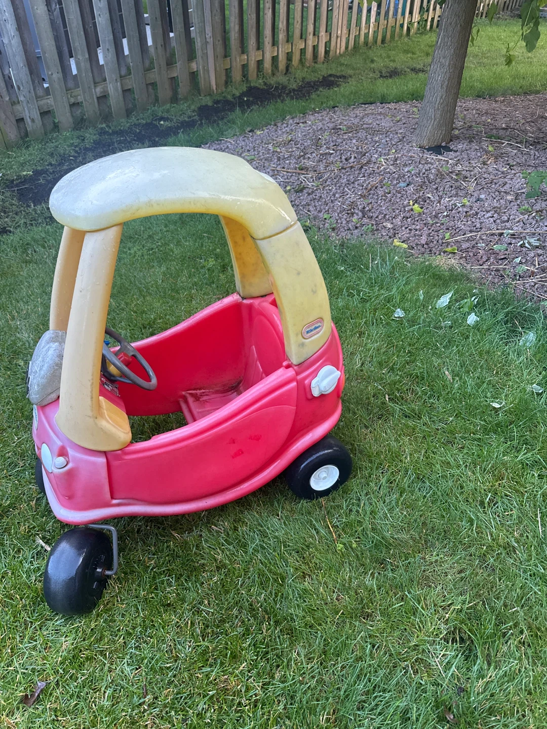Little Tikes Cozy Coupe - photo 2