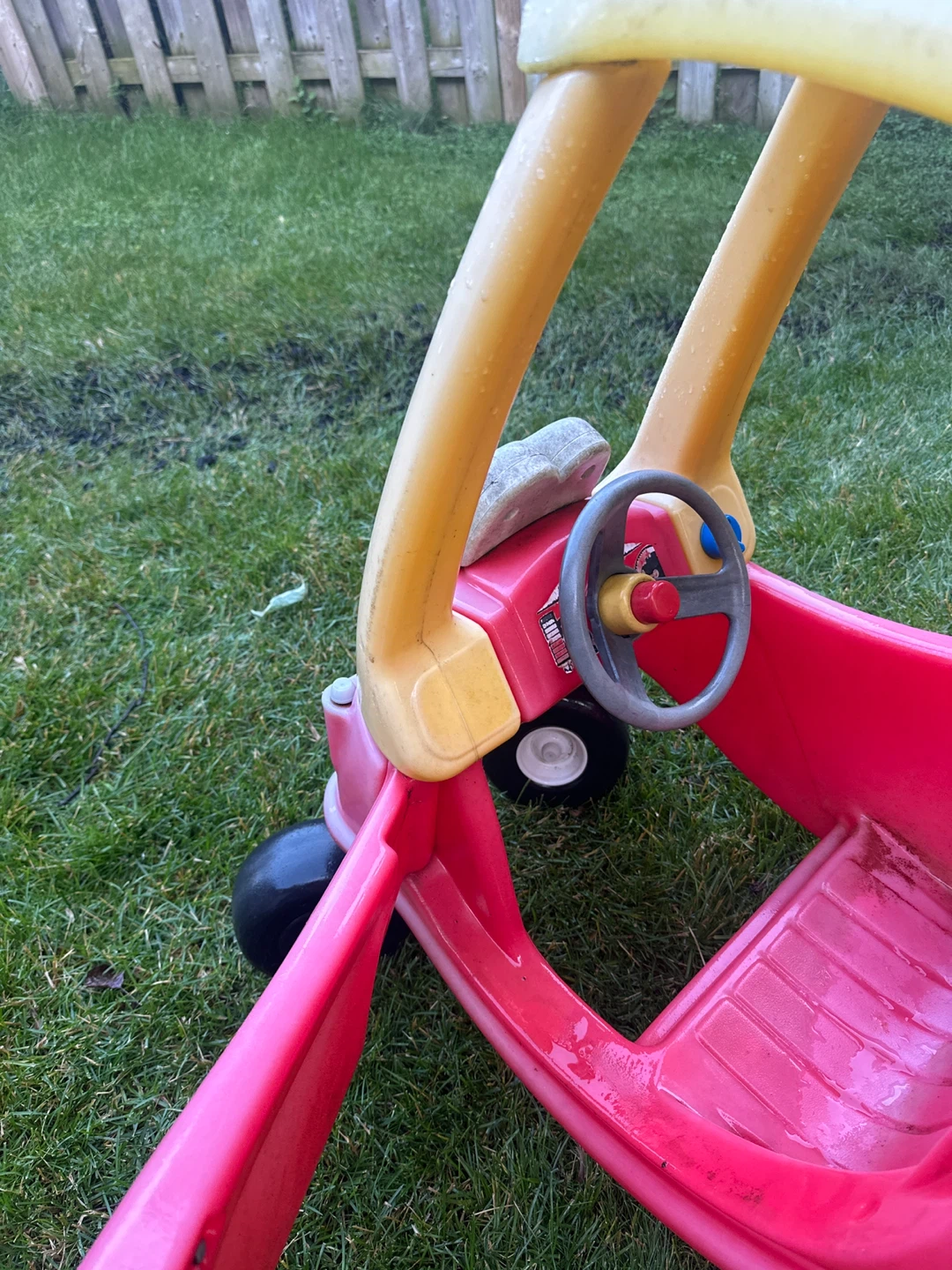 Little Tikes Cozy Coupe - photo 3