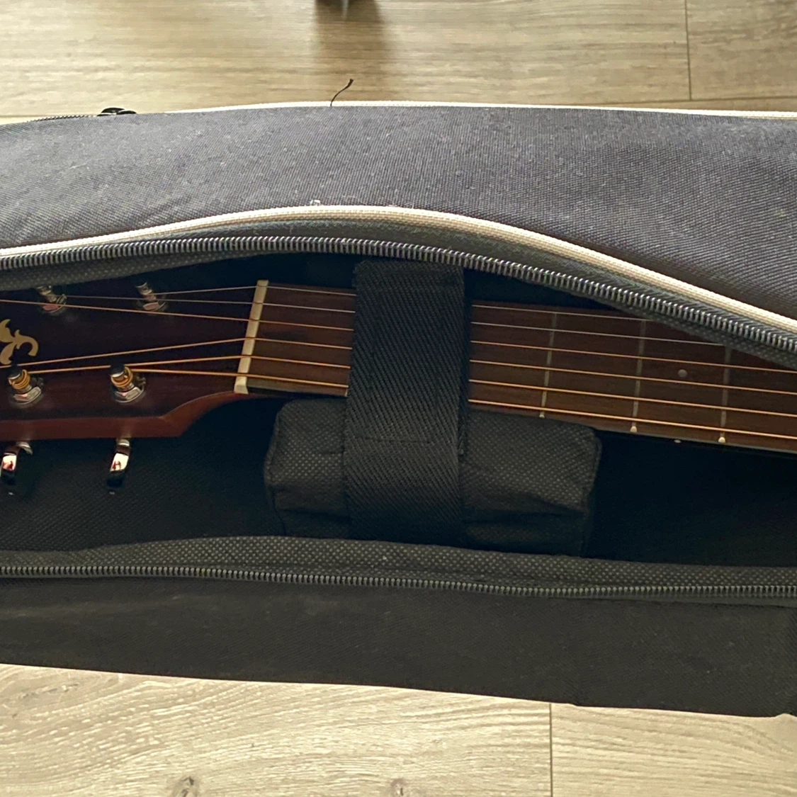 Yamaha FG700MS Acoustic Guitar, Excellent Condition - photo 3