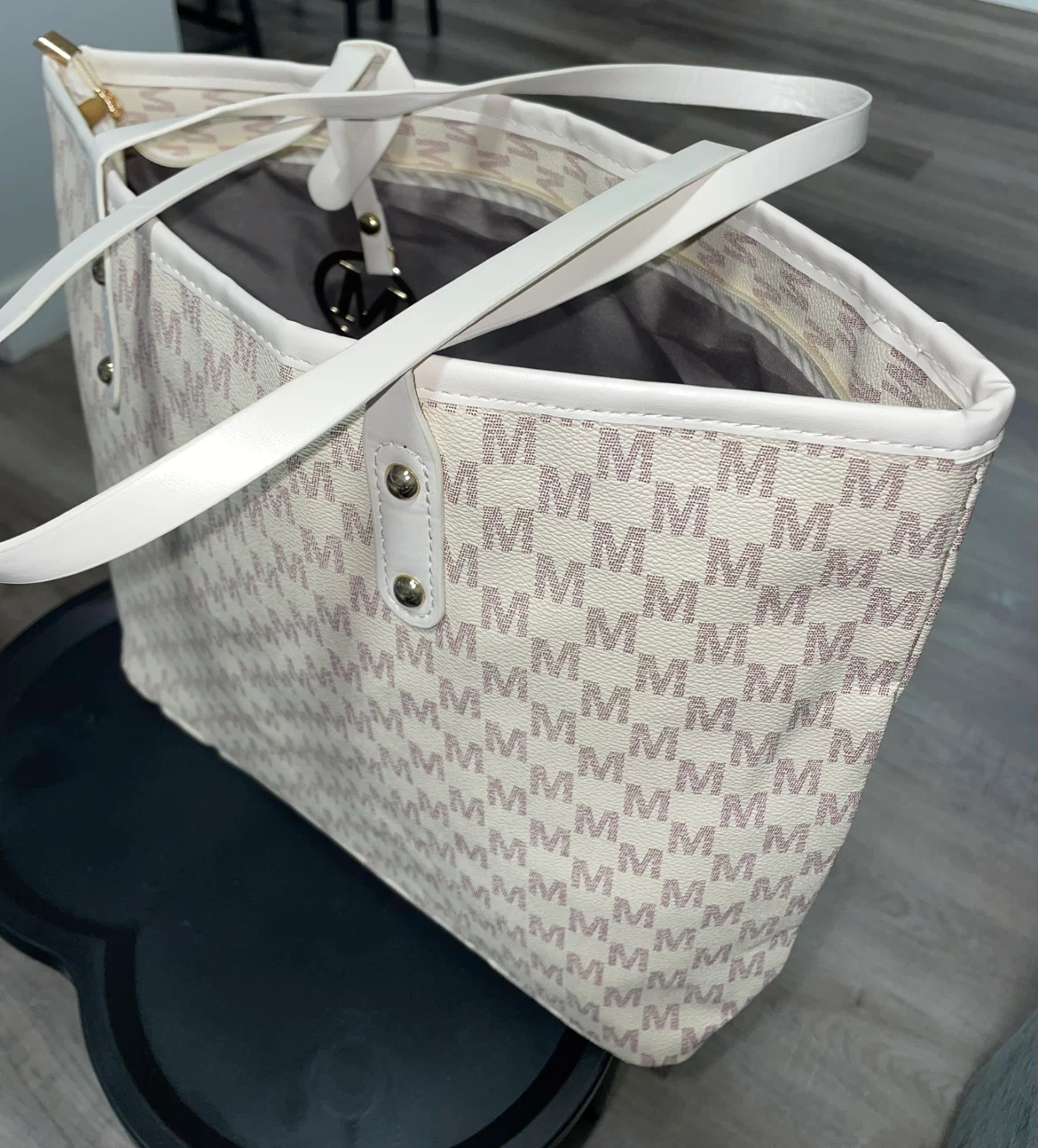 Cream and Pink M Monogram Tote Bag - photo 5