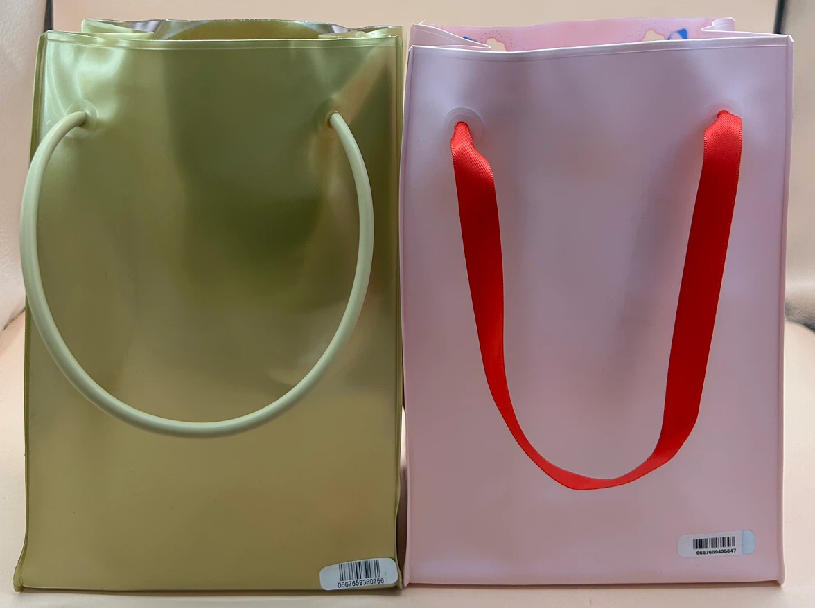 Bath & Body Works Gift Sets - 2 Bags - photo 2