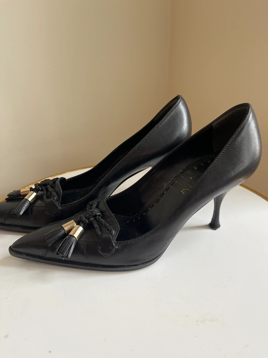 Saint Laurent Black Leather Tassel Heels - photo 2