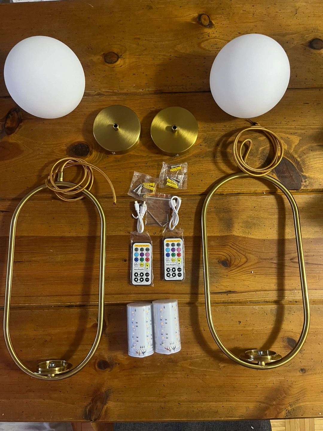 Gold Oval Pendant Light Set (New In Box) - photo 3