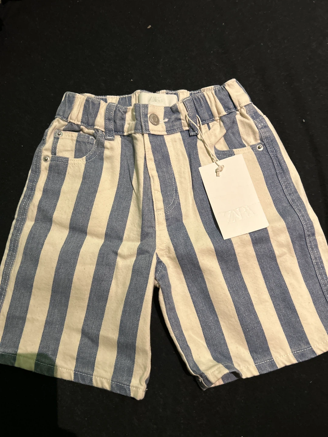 Ropa nueva de marca para niños de 4 años