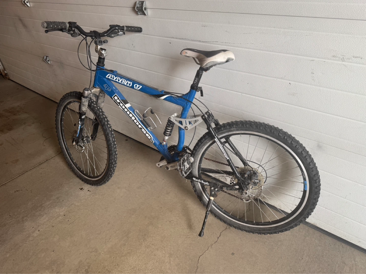 Iron Horse Mountain Bike. Dual Disc Brakes - photo 2