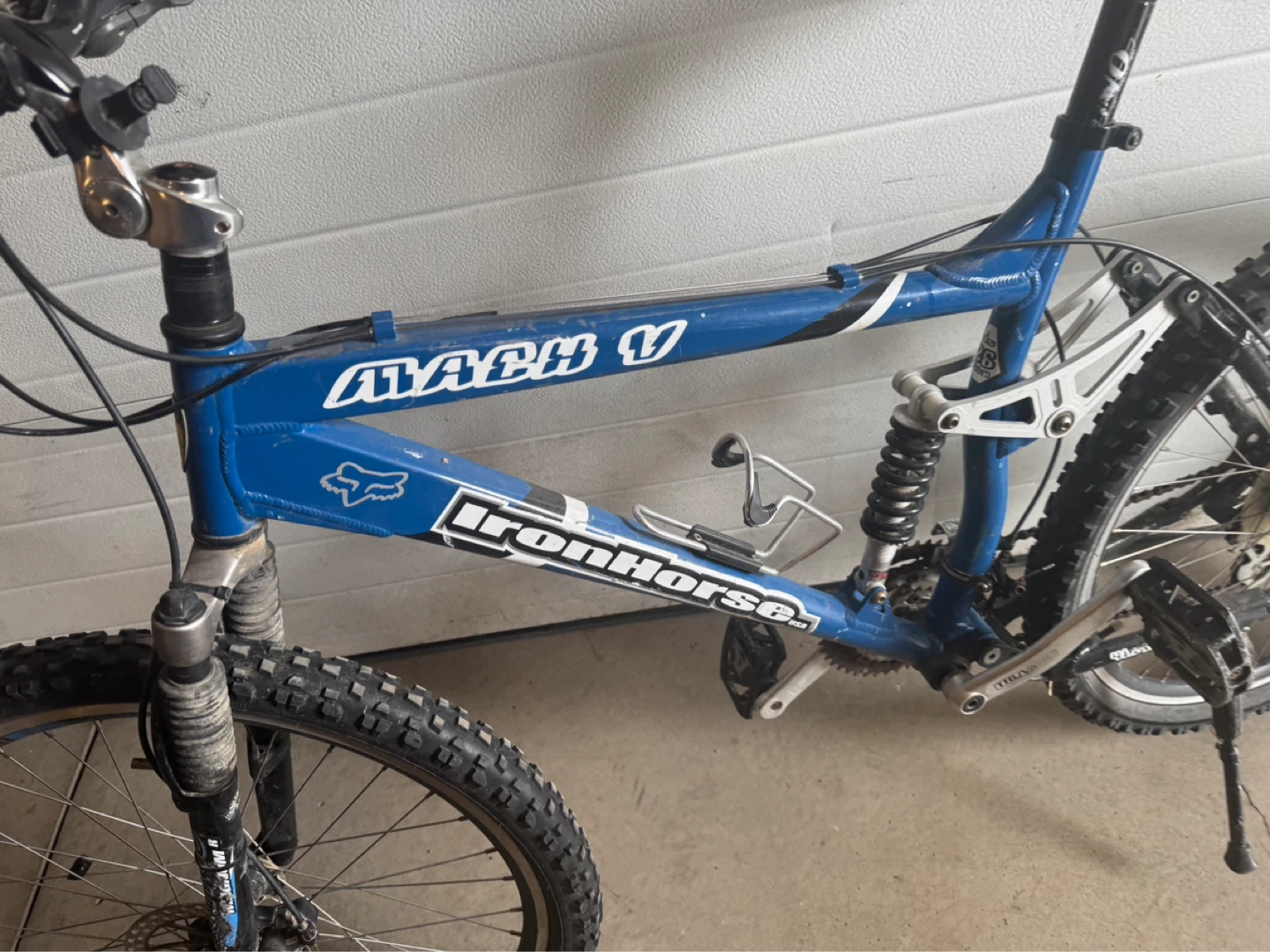 Iron Horse Mountain Bike. Dual Disc Brakes - photo 4