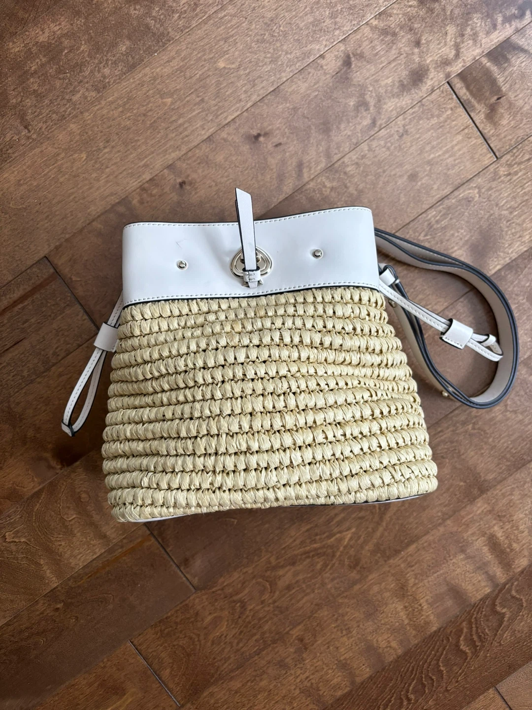Kate Spade Straw Bucket Bag with White Leather Trim - photo 2