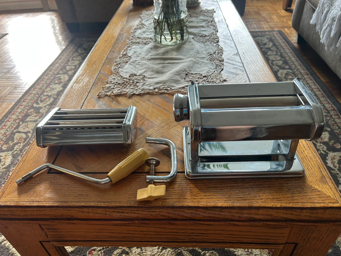 Pasta Queen Deluxe Manual Pasta Maker
