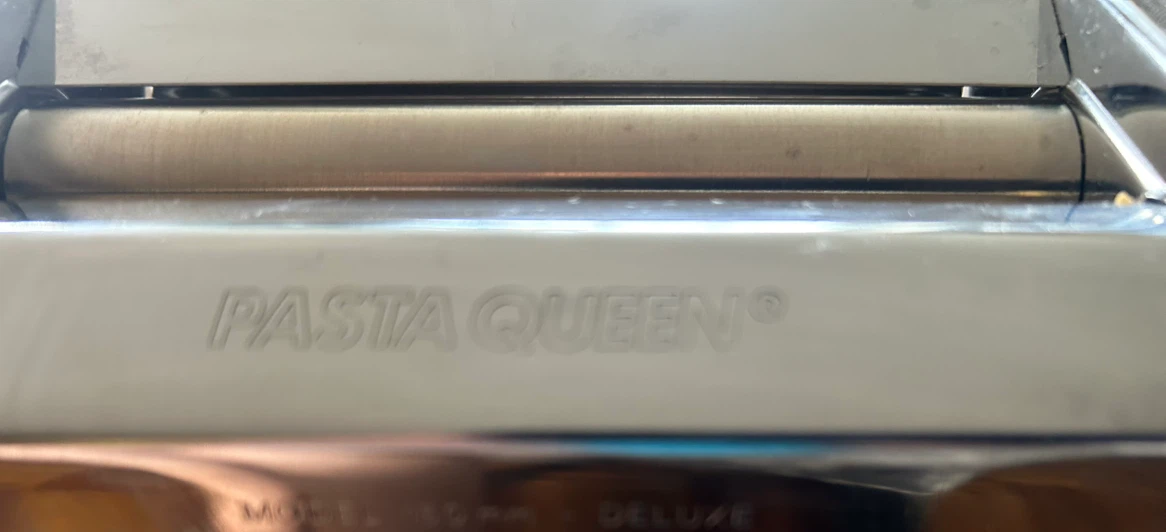 Pasta Queen Deluxe Manual Pasta Maker - photo 3