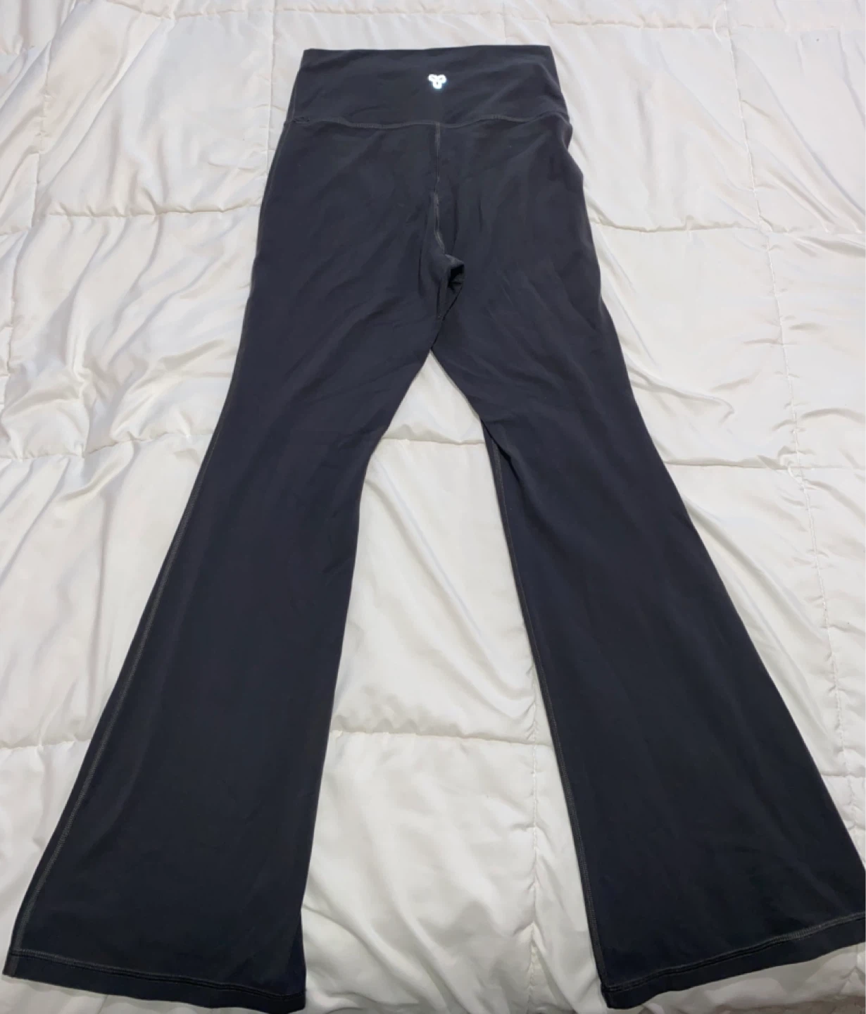 Aritzia butter flare leggings - photo 3