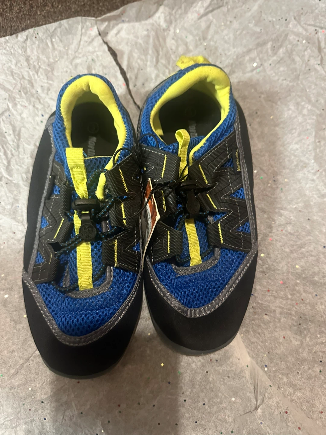 Northside Water Shoes size 3 youth