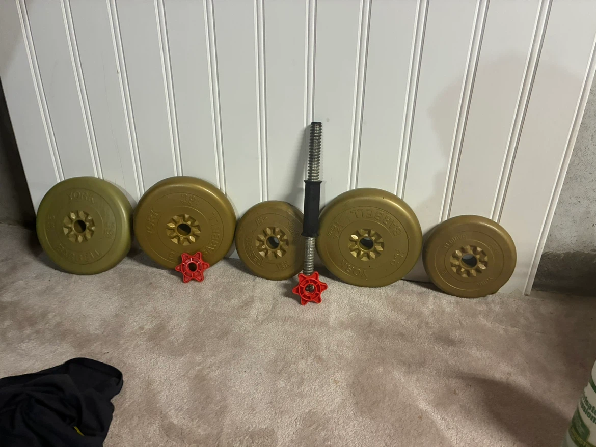 York Barbell Dumbbell Set they are 40 pounds. - photo 2