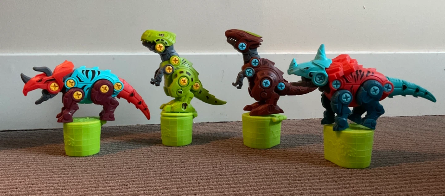 LOYUEGIYO Take Apart Dinosaur Set with Simulation Electric Drill - photo 3