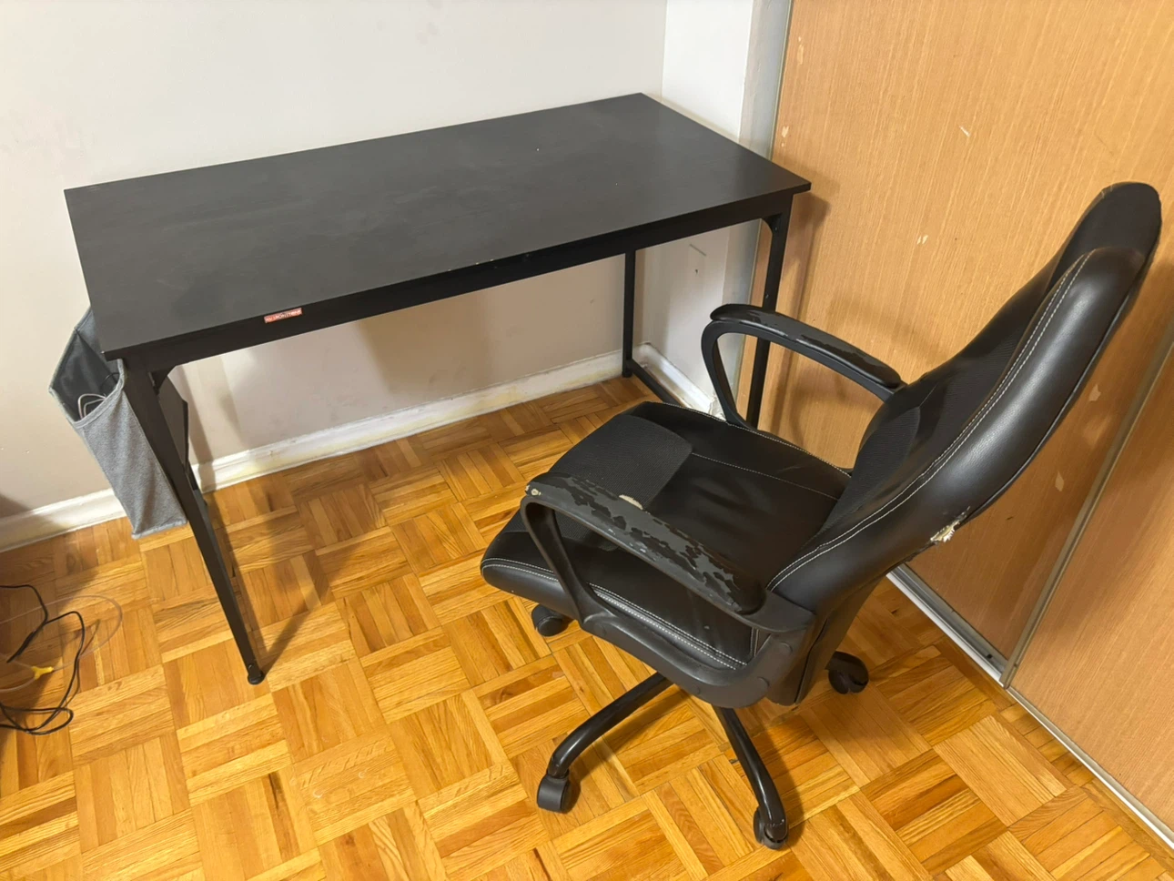 Black Gaming Chair with Desk