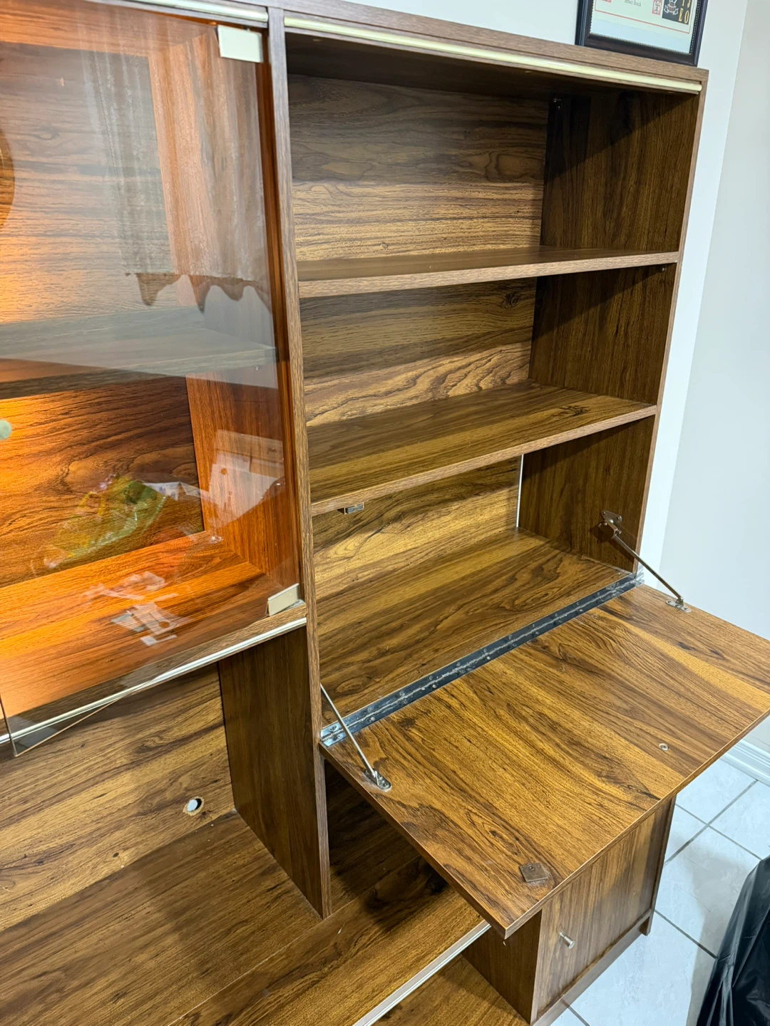 Wooden display cabinet with glass doors - photo 5