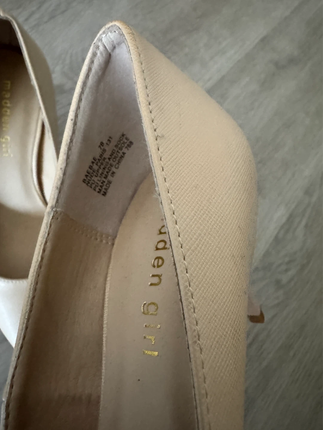 Madden Girl Beige Faux Leather Pumps Size 7.5 - photo 4