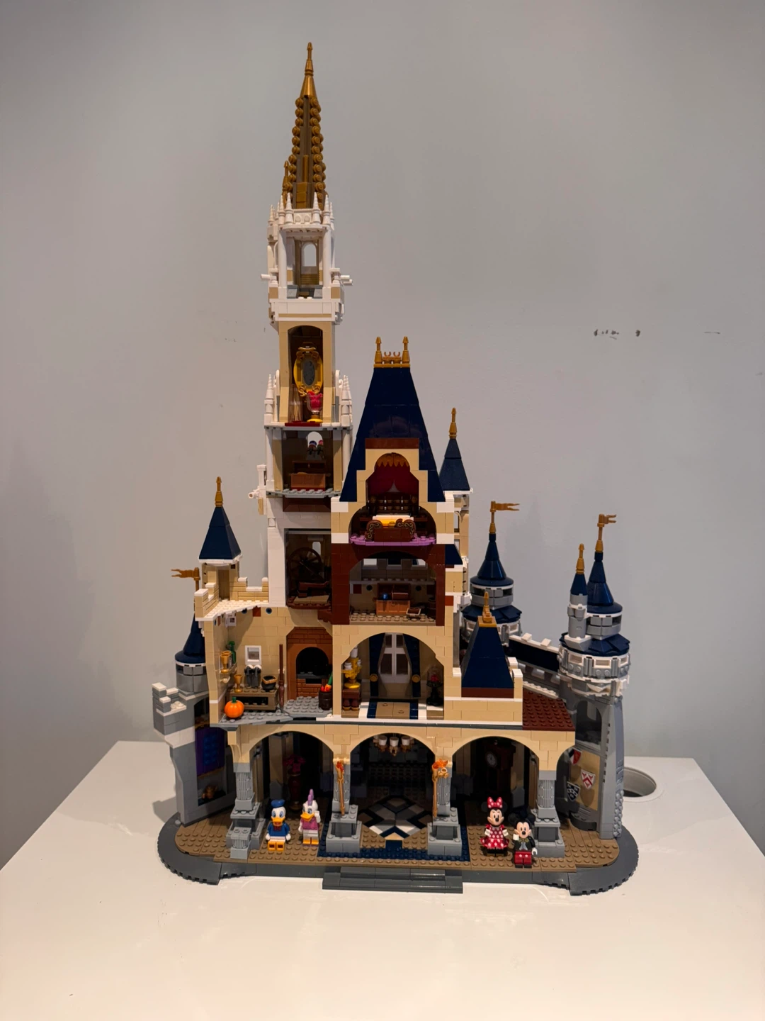 LEGO Disney Castle 71040 - photo 2